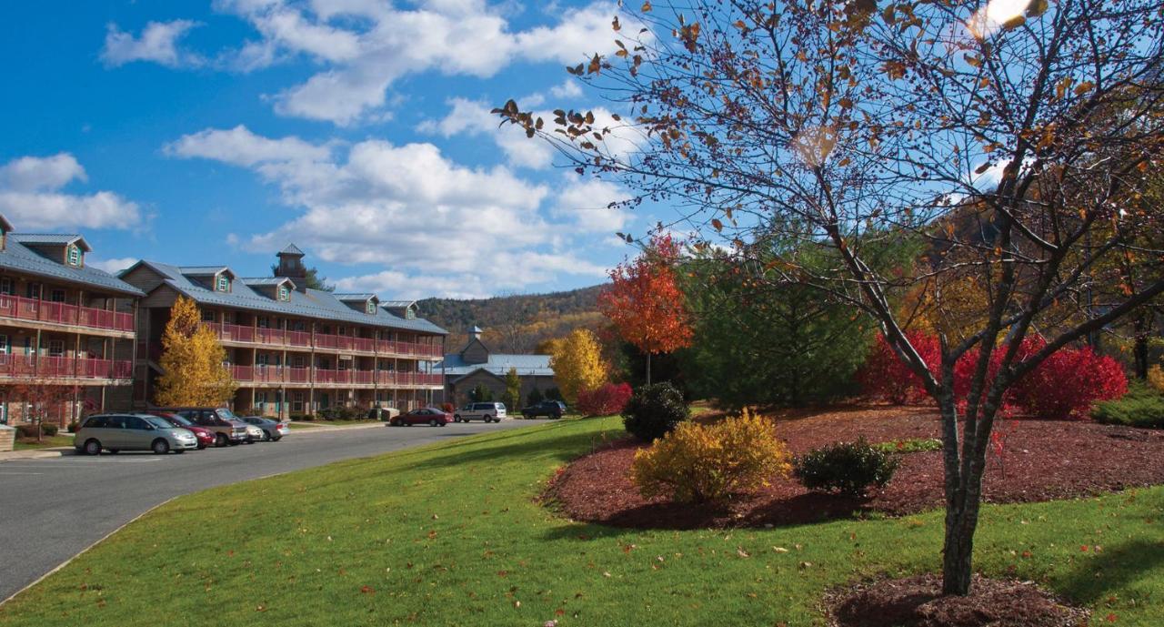 Holiday Inn Club Vacations Oak N Spruce Resort In The Berkshires Lee Exterior photo